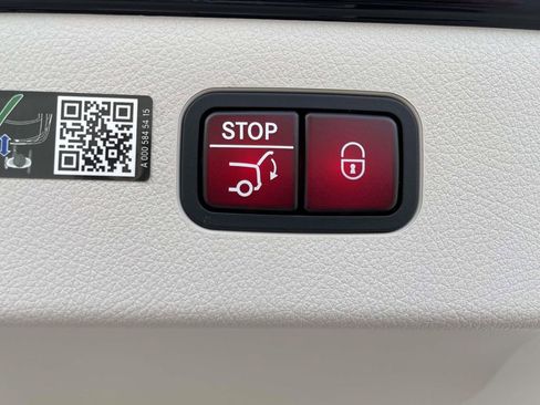 Used 2022 Mercedes-Benz EQS 450+ Sedan image 12