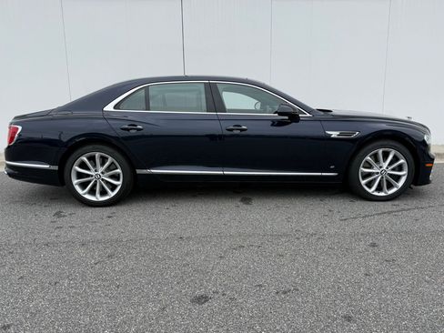 Used 2021 Bentley Flying Spur V8 image 5