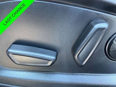 Used 2025 Ford Explorer Active image 14