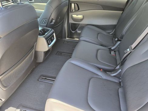New 2026 Kia Carnival SX FWD image 21