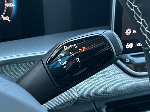 New 2025 Volkswagen Tiguan S image 21