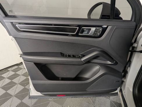 Certified 2023 Porsche Cayenne GTS AWD/4WD image 26