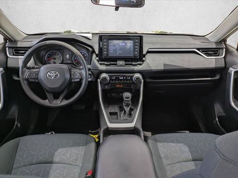 Used 2019 Toyota RAV4 XLE FWD image 18