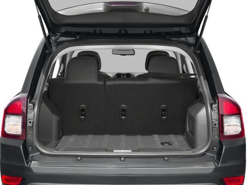 Used 2017 Jeep Compass Latitude AWD/4WD image 15