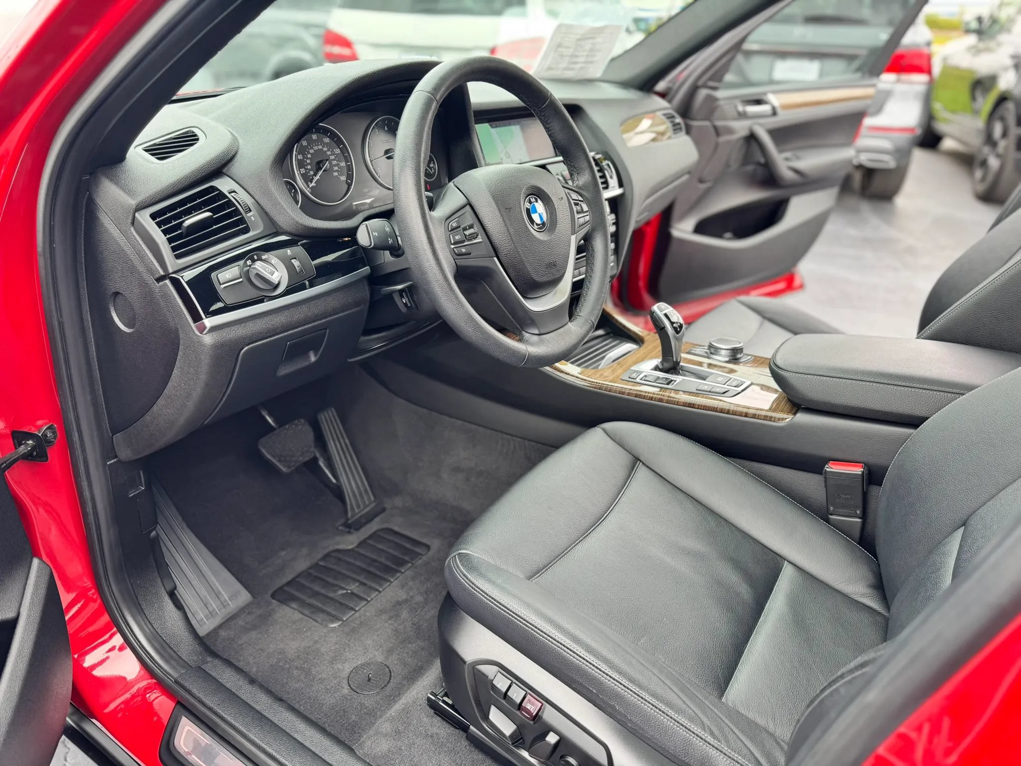 Used 2018 BMW X4 xDrive28i AWD/4WD image 9
