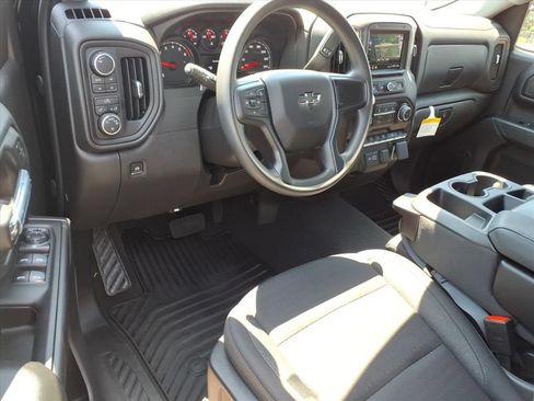 Used 2026 Chevrolet Silverado 1500 Custom Trail Boss w/ Dark Appearance Package AWD/4WD image 16