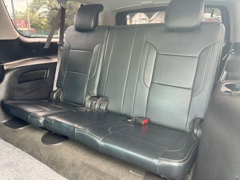Used 2017 Chevrolet Suburban LS AWD/4WD image 40