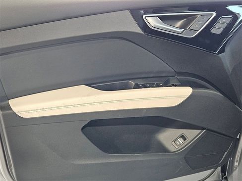 Used 2022 Audi Q4 e-tron Premium w/ Convenience Package image 13