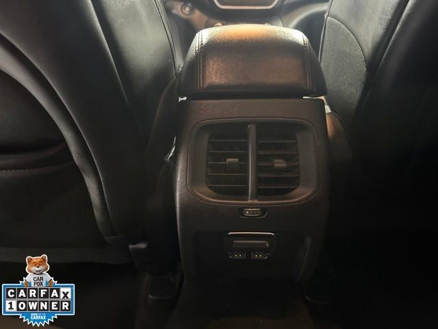 Used 2019 Jeep Cherokee Latitude Plus AWD/4WD image 33