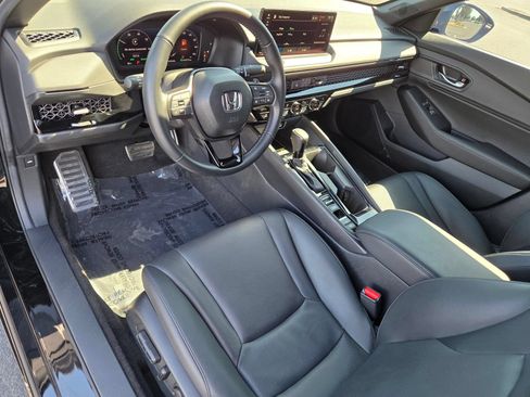 Used 2025 Honda Accord Sport image 16