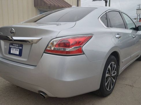 Used 2015 Nissan Altima 2.5 S w/ Power Driver Seat Package image 10