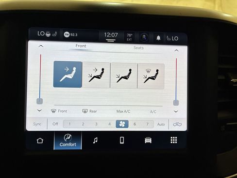 Used 2022 RAM 1500 Big Horn AWD/4WD image 18