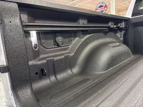 New 2026 RAM 1500 Express AWD/4WD image 40