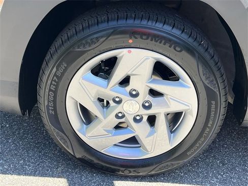 New 2026 Hyundai Kona SE image 20