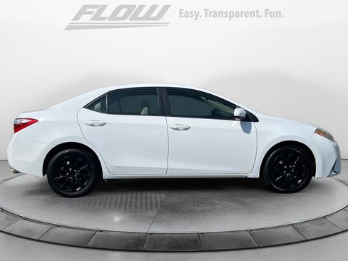 Used 2015 Toyota Corolla LE FWD image 8