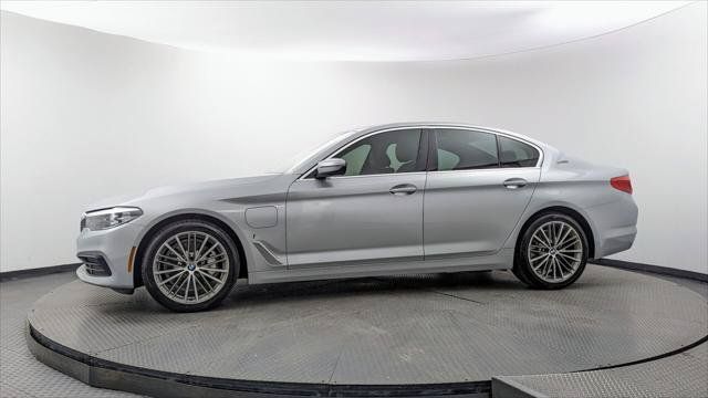 Used 2019 BMW 530e w/ Convenience Package RWD image 3