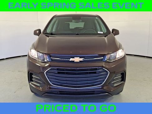 Used 2021 Chevrolet Trax LS w/ Tint and Cruise Package image 3