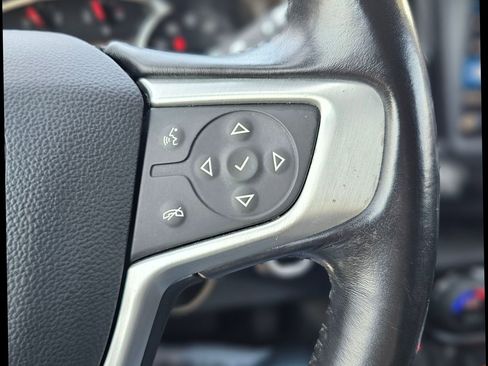 Used 2020 GMC Terrain SLT image 18