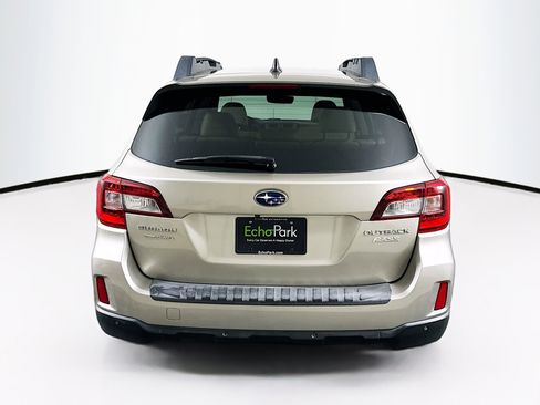 Used 2017 Subaru Outback 2.5i Limited image 7