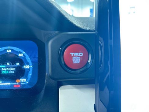 Used 2024 Toyota Tacoma TRD Off-Road image 17