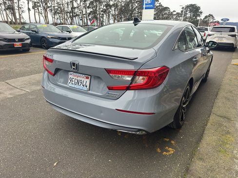 Used 2022 Honda Accord Sport image 11