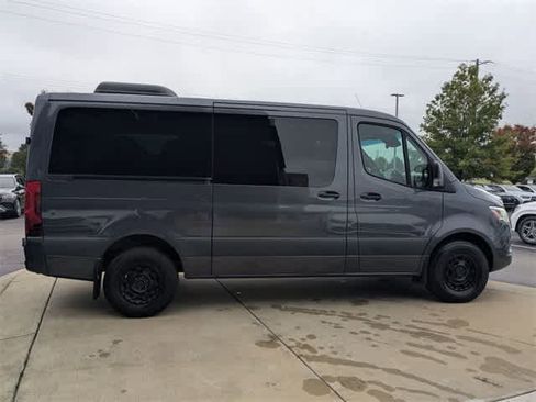 Used 2021 Mercedes-Benz Sprinter 2500 image 9