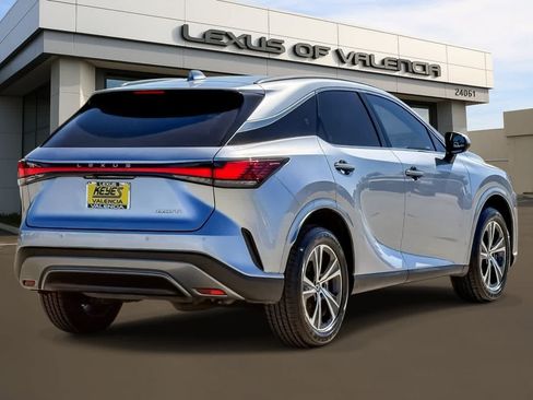 Used 2023 Lexus RX 350 Premium w/ Accessory Package (Z1) FWD image 4