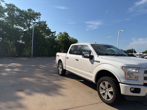 Used 2016 Ford F150 Platinum w/ Equipment Group 701A Luxury AWD/4WD image 2