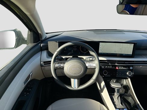 New 2026 Hyundai Tucson SEL image 17