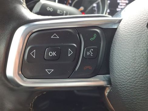 Used 2020 Jeep Gladiator Overland AWD/4WD image 27