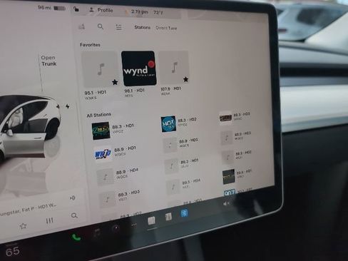 Used 2022 Tesla Model Y Performance image 13