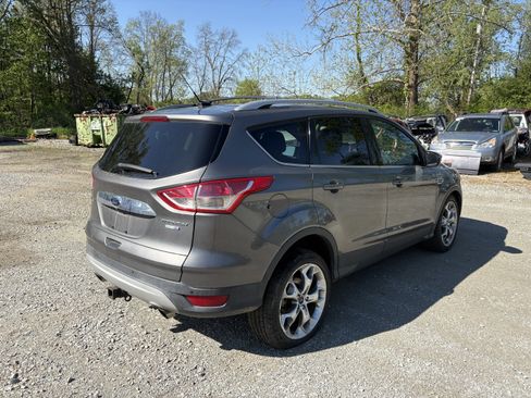 Used 2014 Ford Escape Titanium w/ Equipment Group 401A AWD/4WD image 3
