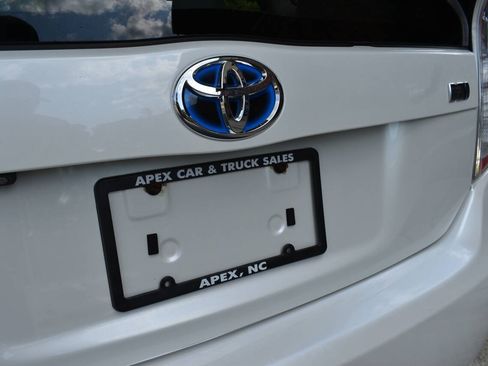 Used 2015 Toyota Prius Two FWD image 33