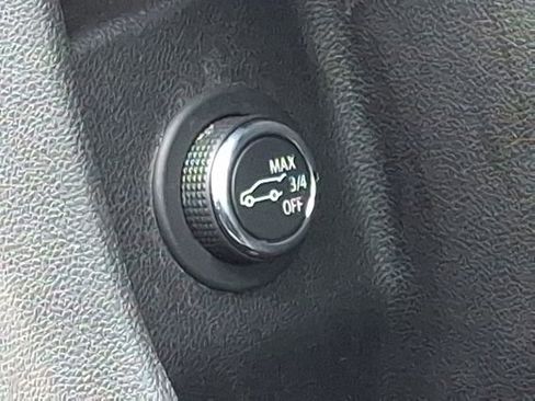 Used 2019 Cadillac XT4 Premium Luxury w/ Cold Weather Package image 27