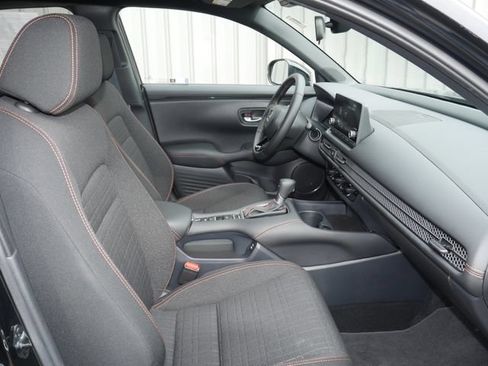 Used 2025 Honda HR-V Sport image 24