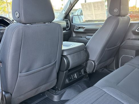 Used 2022 Chevrolet Silverado 1500 LT Trail Boss image 17