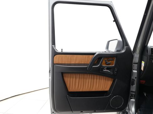 Used 2013 Mercedes-Benz G 63 AMG 4MATIC image 9