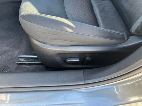Used 2025 Nissan Altima 2.5 SV FWD image 22