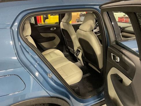 Used 2023 Volvo XC40 B5 Ultimate w/ Protection Package Premier AWD/4WD image 11
