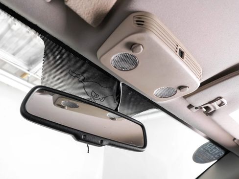 Used 2010 Ford Mustang GT image 18