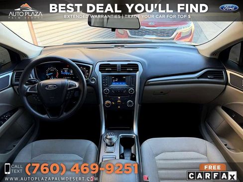 Used 2017 Ford Fusion SE image 3