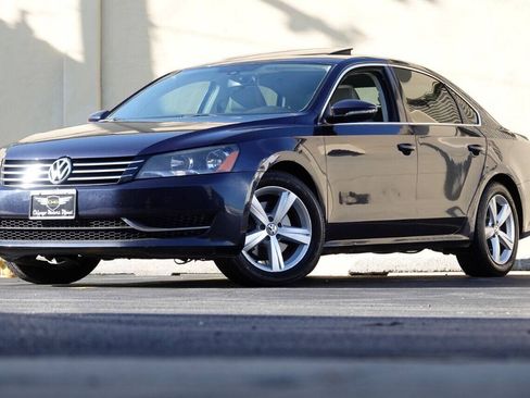 Used 2012 Volkswagen Passat 2.5 SE FWD image 11