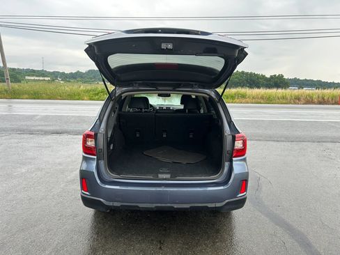 Used 2016 Subaru Outback 2.5i Limited AWD/4WD image 12