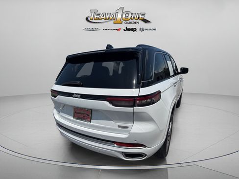 Used 2025 Jeep Grand Cherokee Summit AWD/4WD image 8