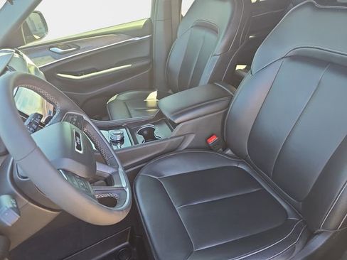 Used 2024 Jeep Grand Cherokee L Limited w/ Black Appearance Package image 18