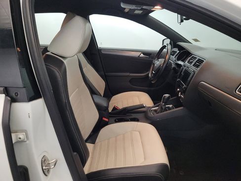Used 2016 Volkswagen Jetta Sport FWD image 21