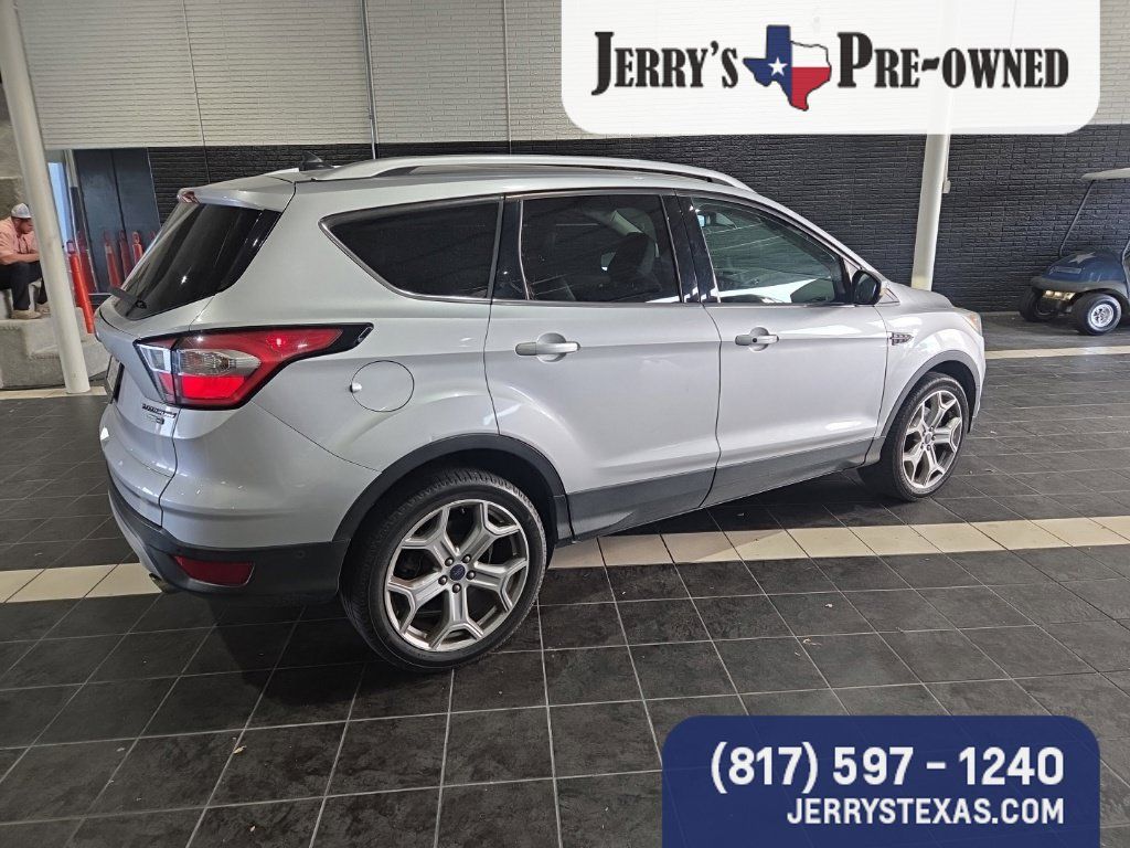 Used 2018 Ford Escape Titanium w/ Ford Safe & Smart Package AWD/4WD image 5