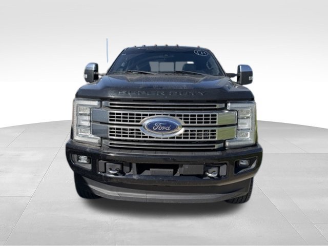 Used 2018 Ford F250 Platinum w/ Platinum Ultimate Package AWD/4WD image 2