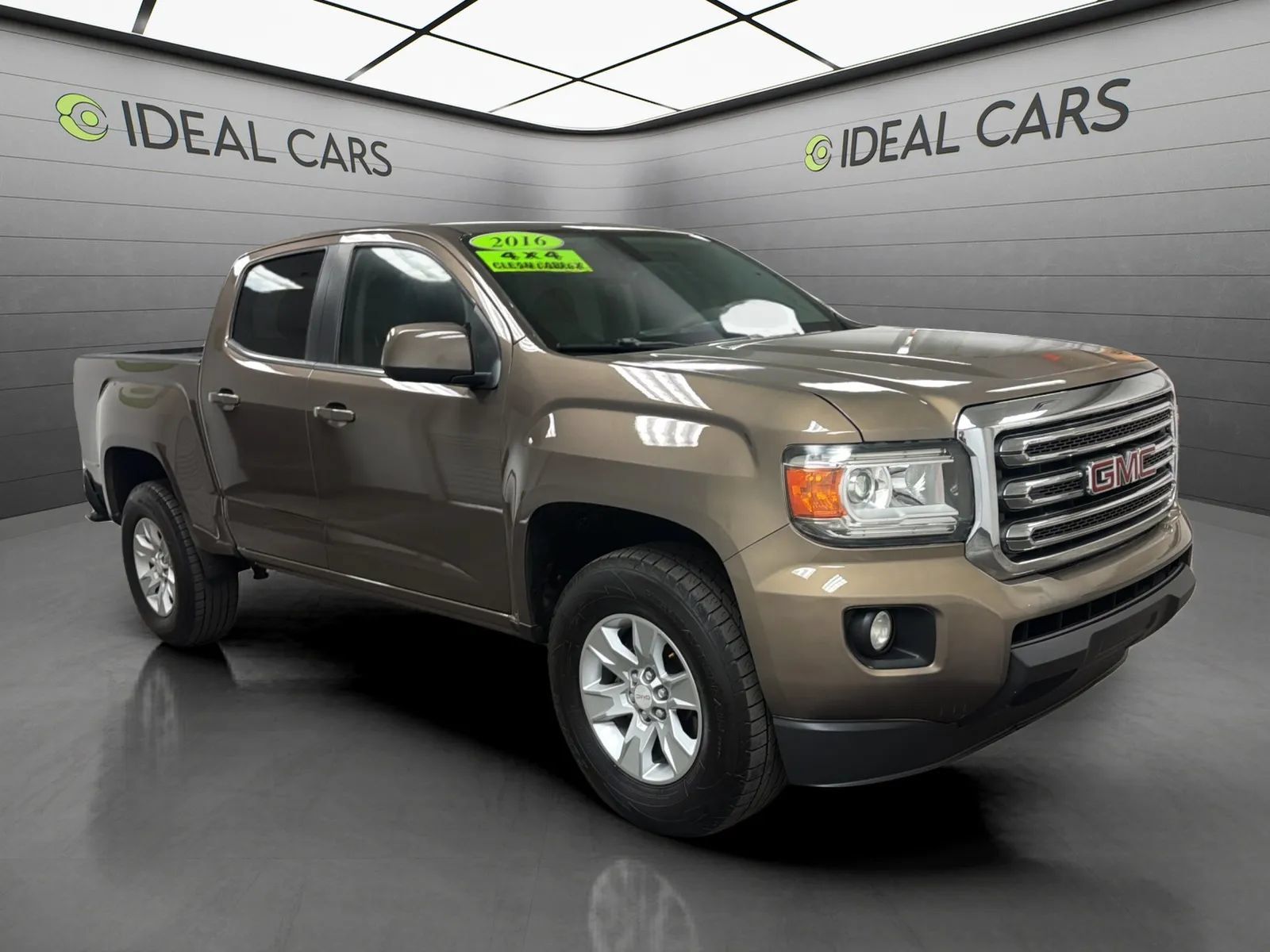 Used 2016 GMC Canyon SLE AWD/4WD image 3