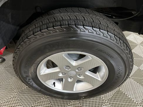 Used 2014 Jeep Wrangler Unlimited Sport w/ Quick Order Package 24S image 10